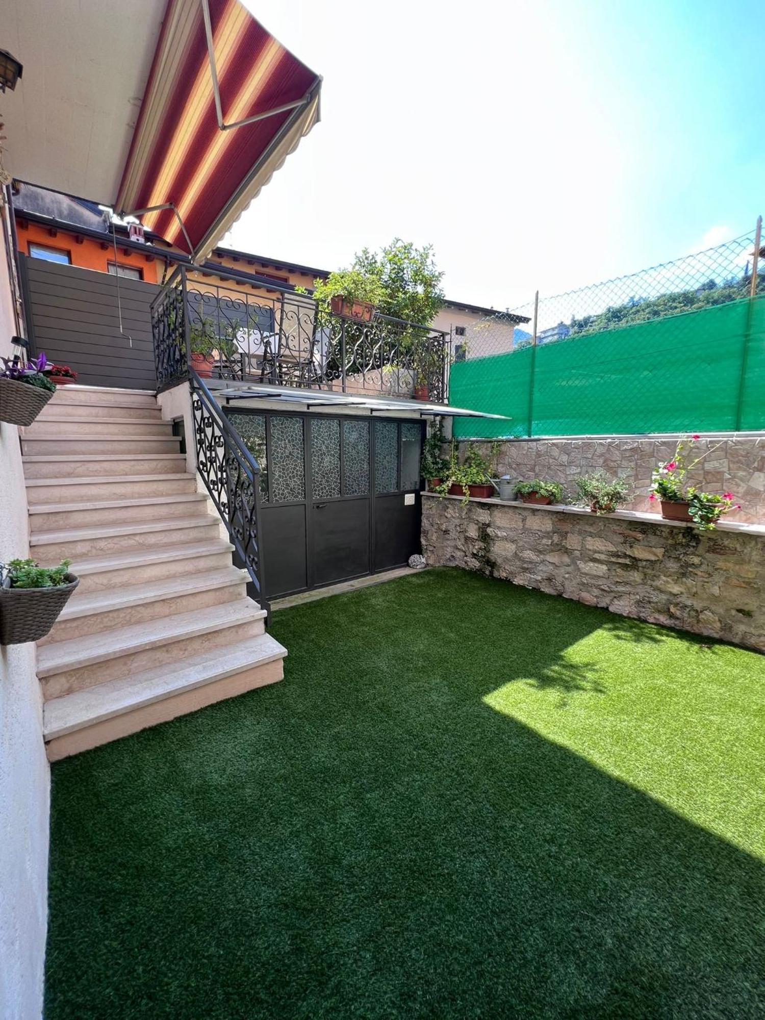 Casa Caterina 2 Storey House, With A Mountain View Toscolano Maderno Dış mekan fotoğraf